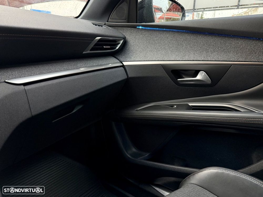 Peugeot 3008 1.5 BlueHDi GT Line EAT8 - 19