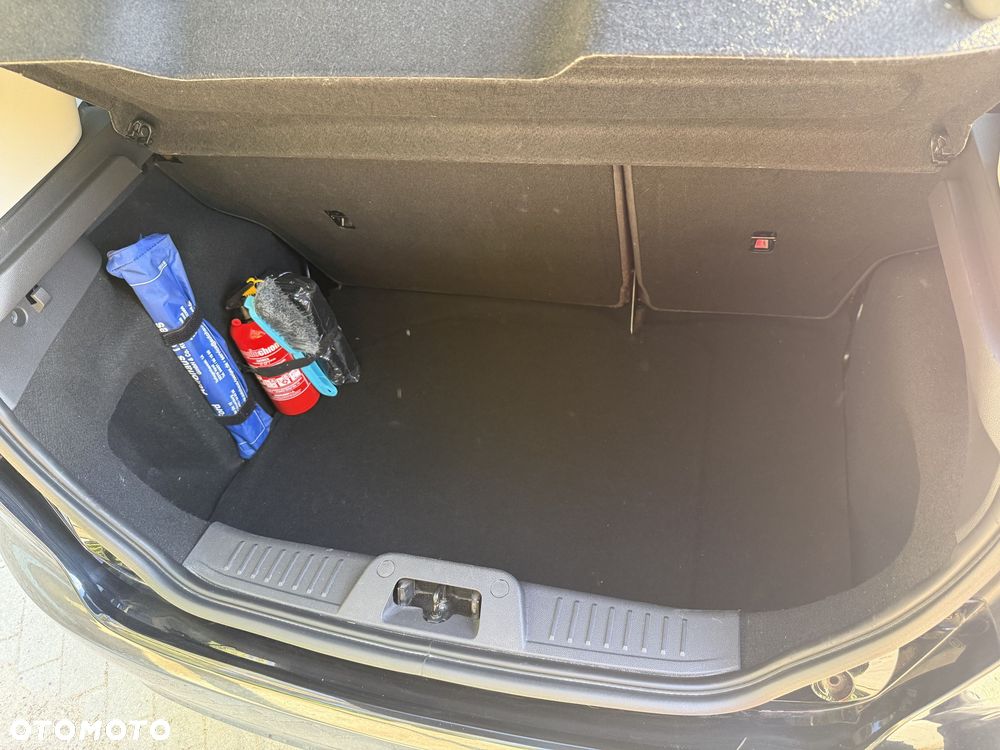 Ford Fiesta 1.0 EcoBoost Titanium - 17