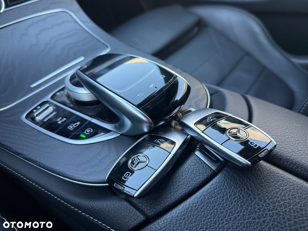 Mercedes-Benz Klasa E 220 d 9G-TRONIC AMG Line - 31