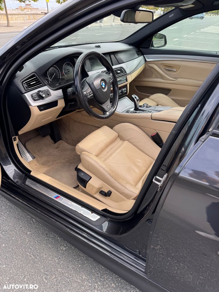 BMW Seria 5 525d Sport-Aut. - 11