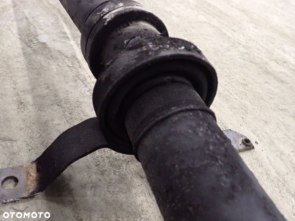 WAŁ NAPĘDOWY AUDI A4 B6  8E0521101H - 5