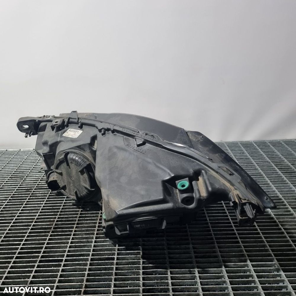 Far Dreapta Jaguar F - Pace 2015 - 2020 SUV 4 Usi (1374) Xenon - 3