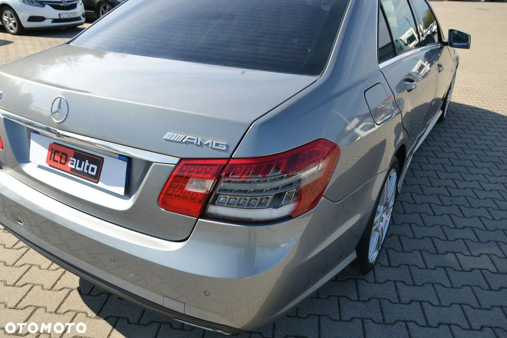 Mercedes-Benz Klasa E - 9