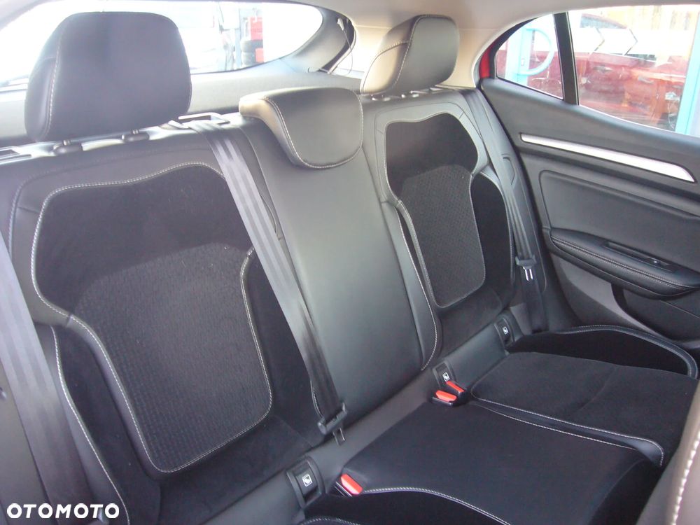 Renault Megane 1.2 Energy TCe Limited - 17