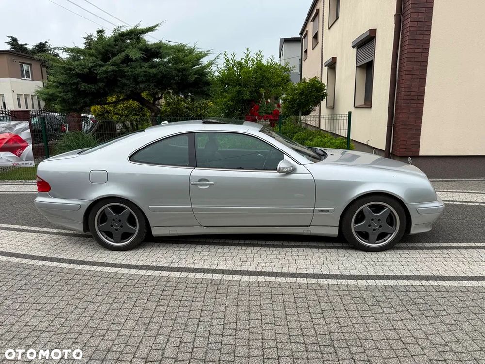 Mercedes-Benz CLK 320 - 10
