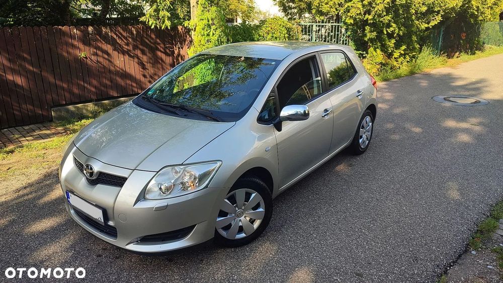Toyota Auris 1.4 VVT-i Team - 11