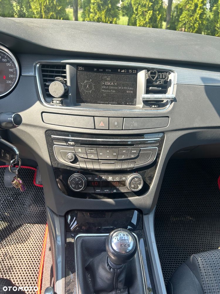 Peugeot 508 1.6 T Allure - 16