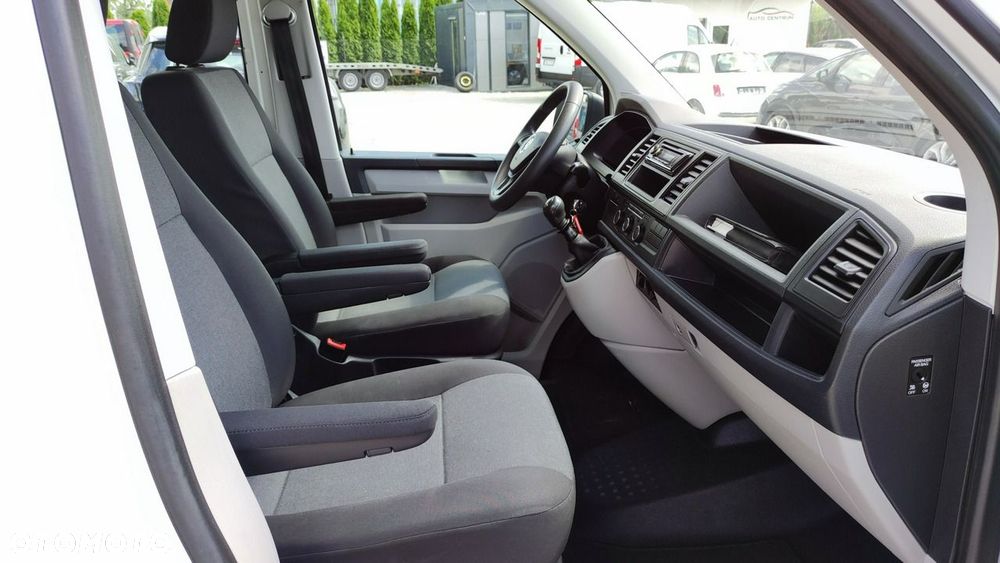 Volkswagen Transporter - 26