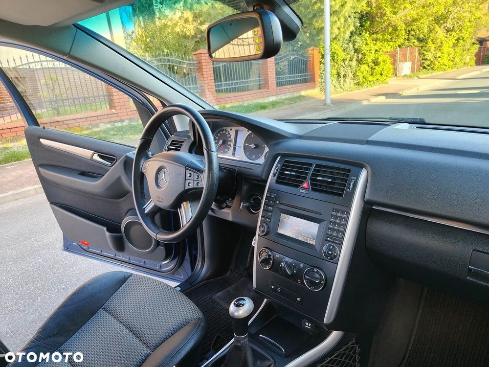 Mercedes-Benz Klasa B 180 CDI - 23