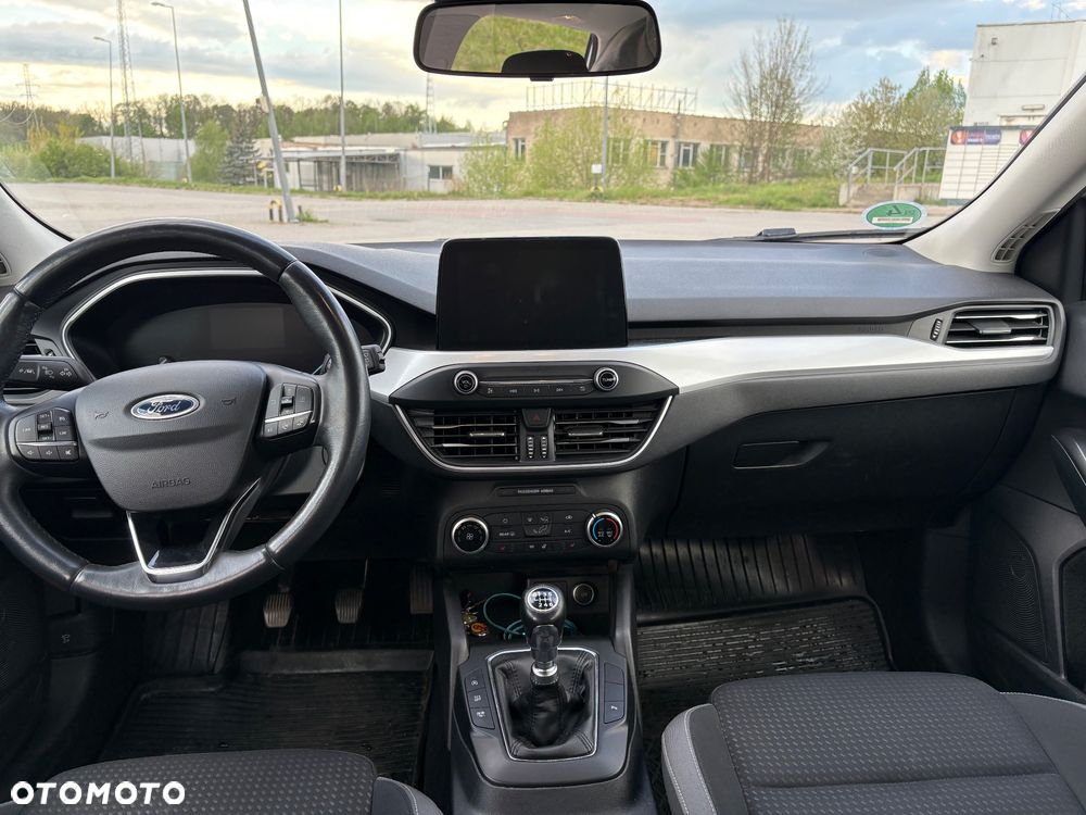 Ford Focus - 11