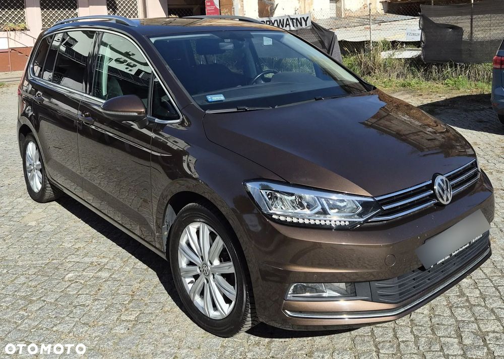 Volkswagen Touran 2016 photo 2