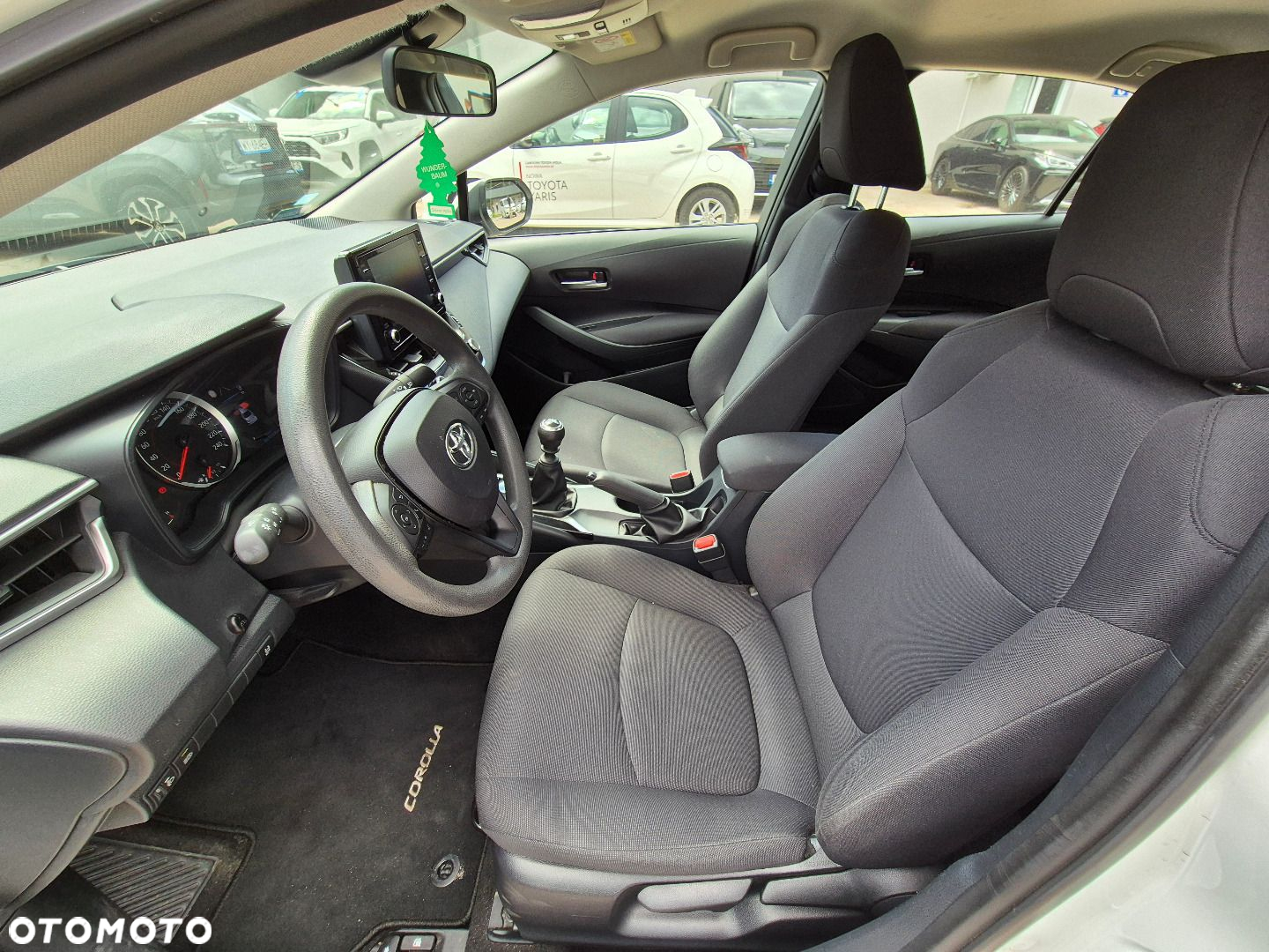 Toyota Corolla - 7
