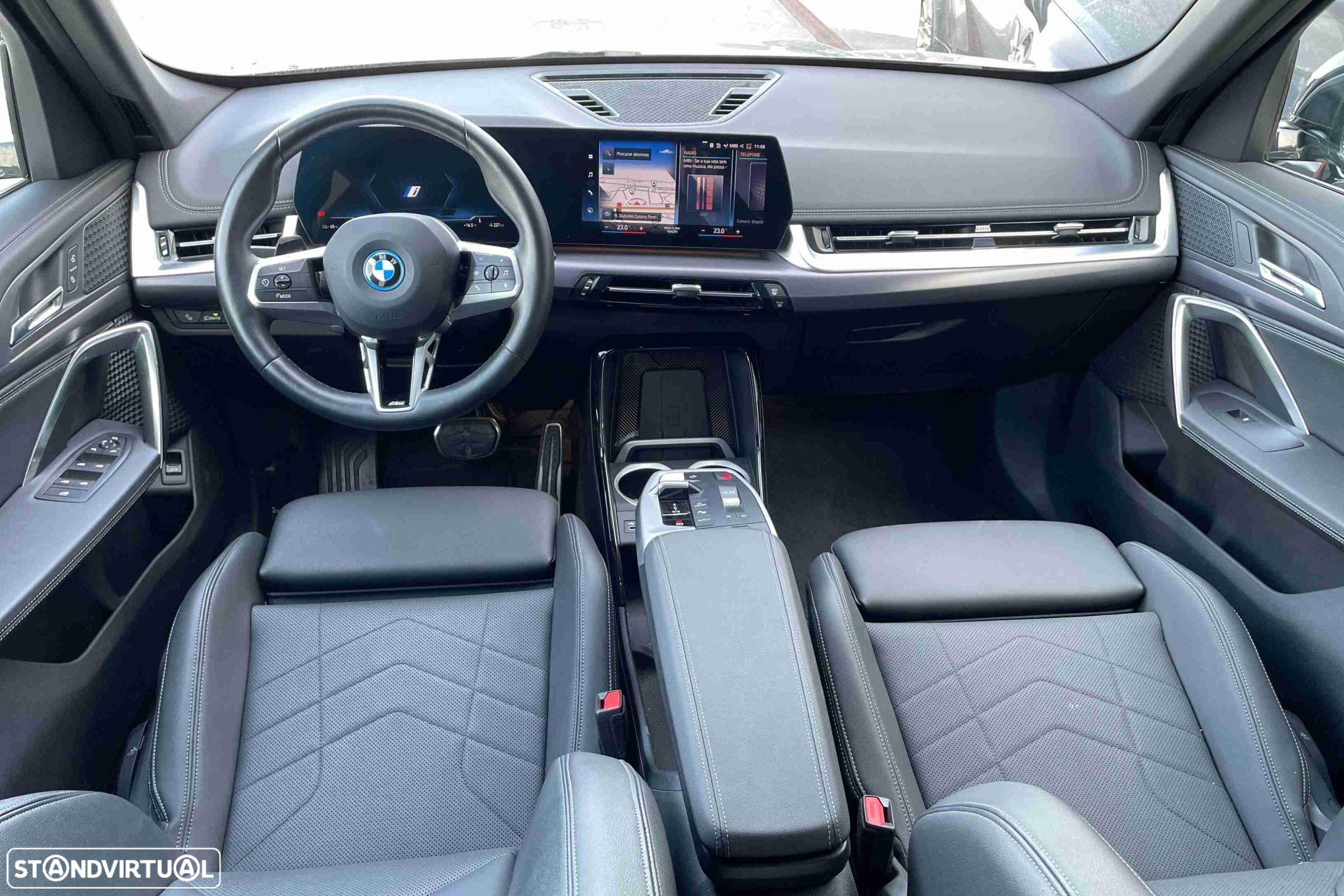 BMW iX1 - 9