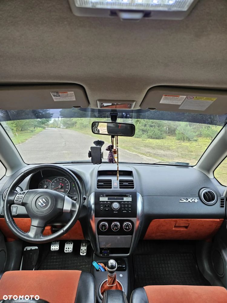 Suzuki SX4 - 12
