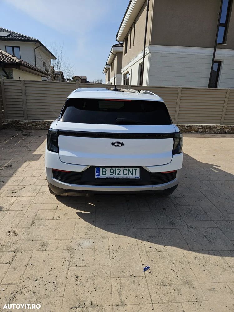 Ford Explorer RWD 77 kWh Extended Range Premium - 3