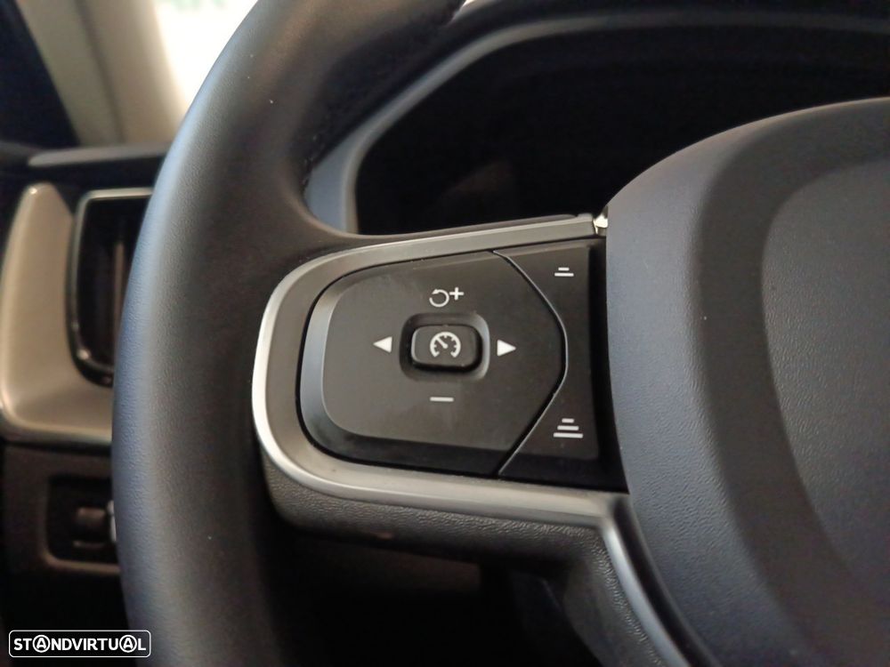 Volvo XC 60 2.0 T6 PHEV Inscription Expression AWD - 17