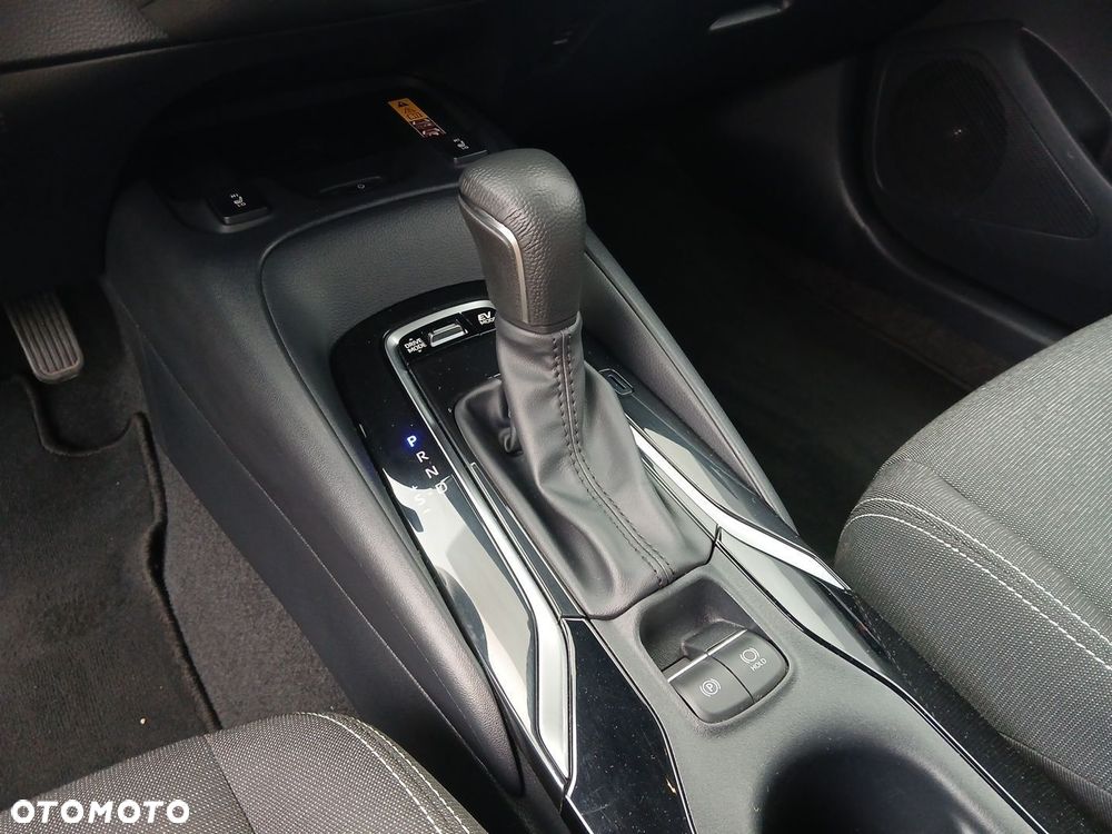 Toyota Corolla 2.0 Hybrid Comfort - 34