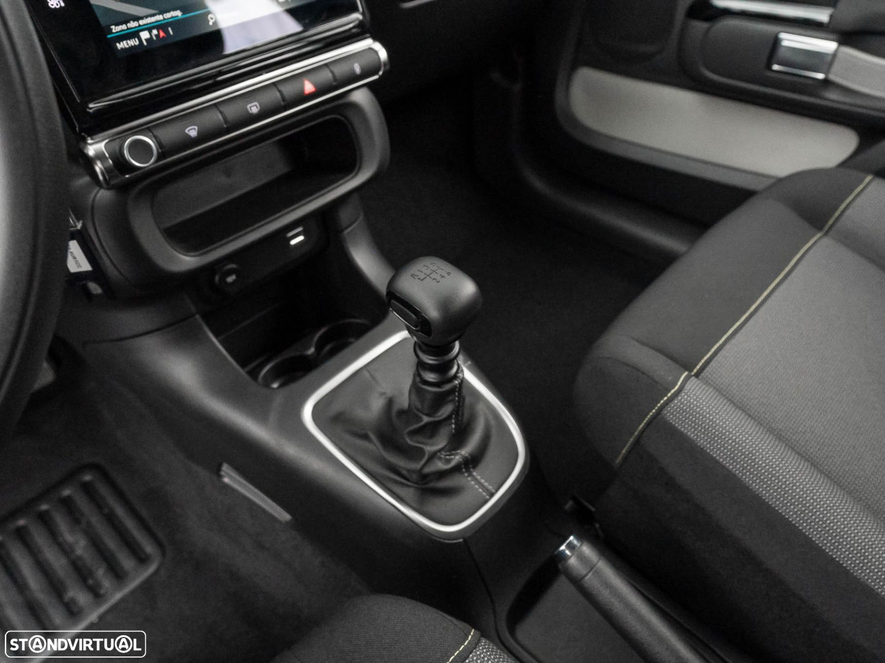 Citroën C3 1.2 PureTech Shine Pack - 24