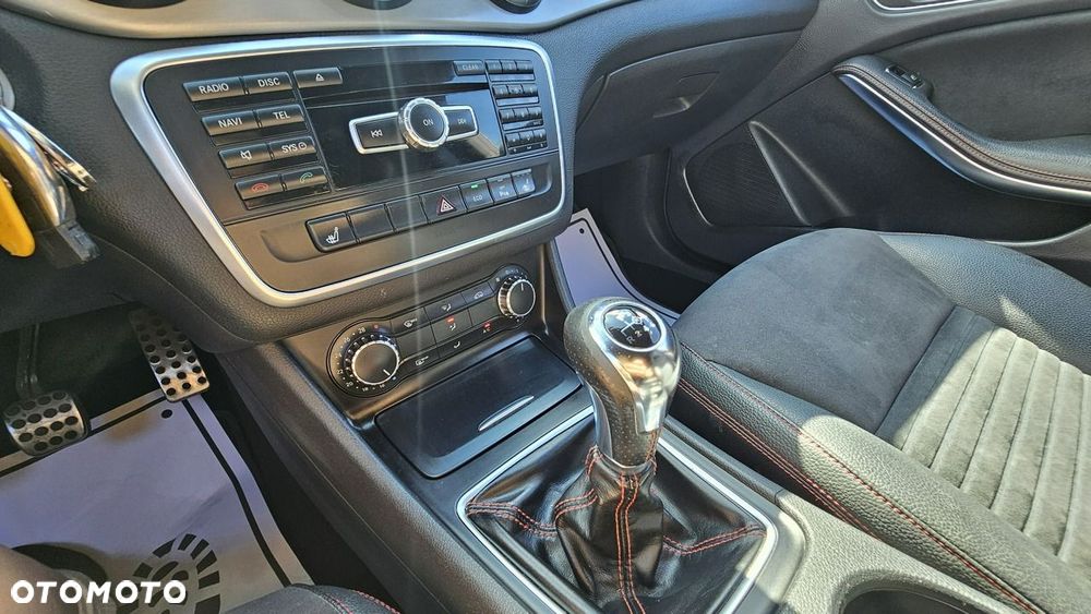Mercedes-Benz CLA - 31