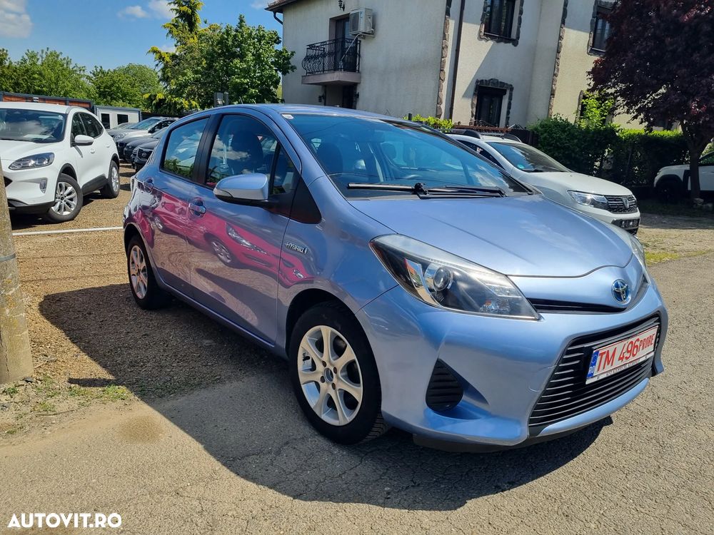 Toyota Yaris 1.5 VVT-i HSD Luna - 26