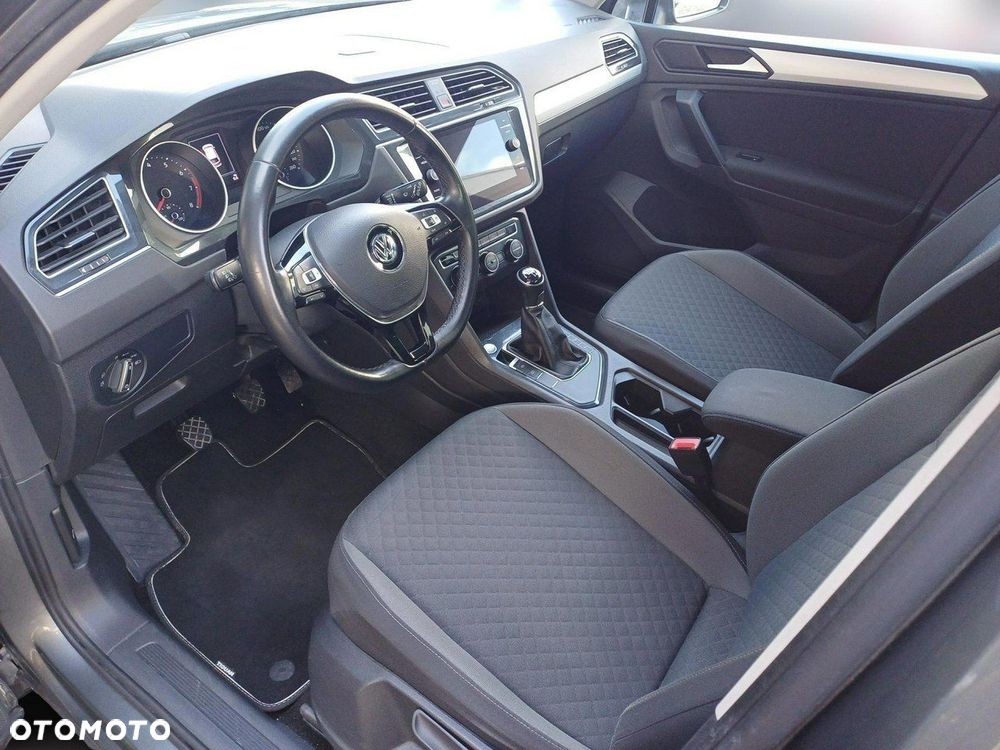 Volkswagen Tiguan 1.5 TSI EVO Comfortline - 10
