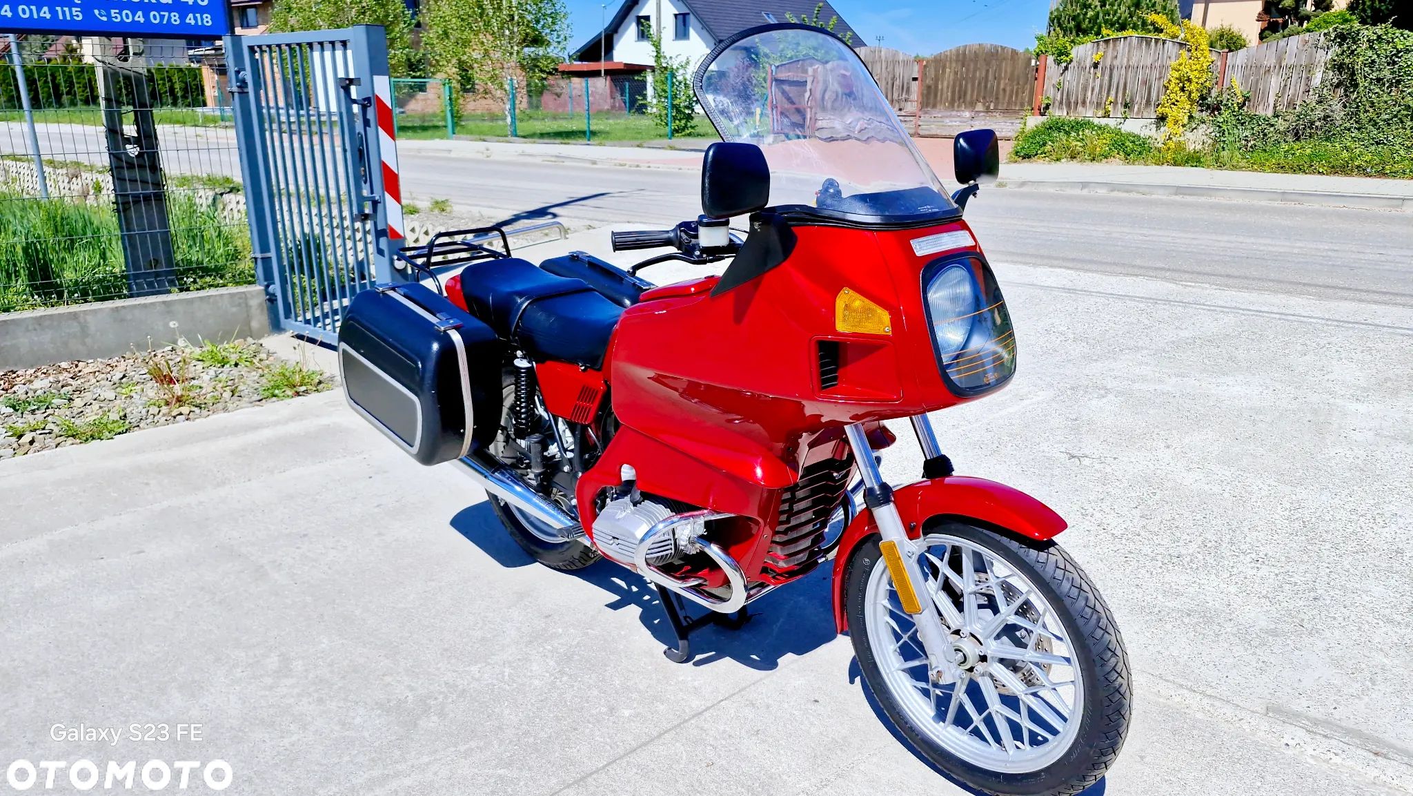 BMW R - 1
