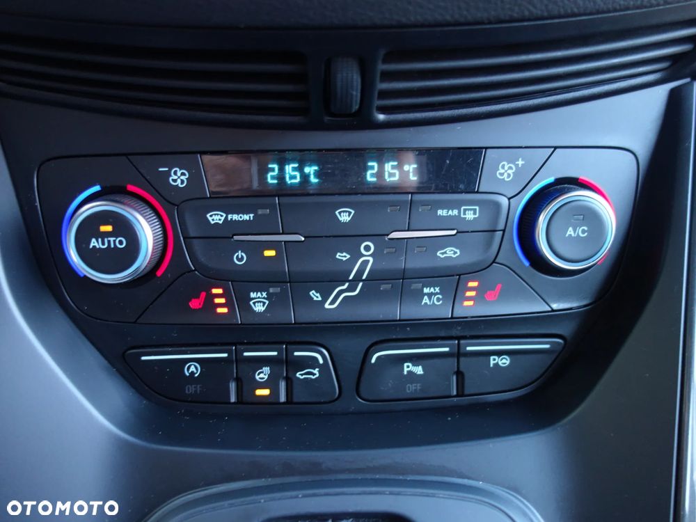 Ford C-MAX 2.0 TDCi Start-Stop-System Titanium - 34