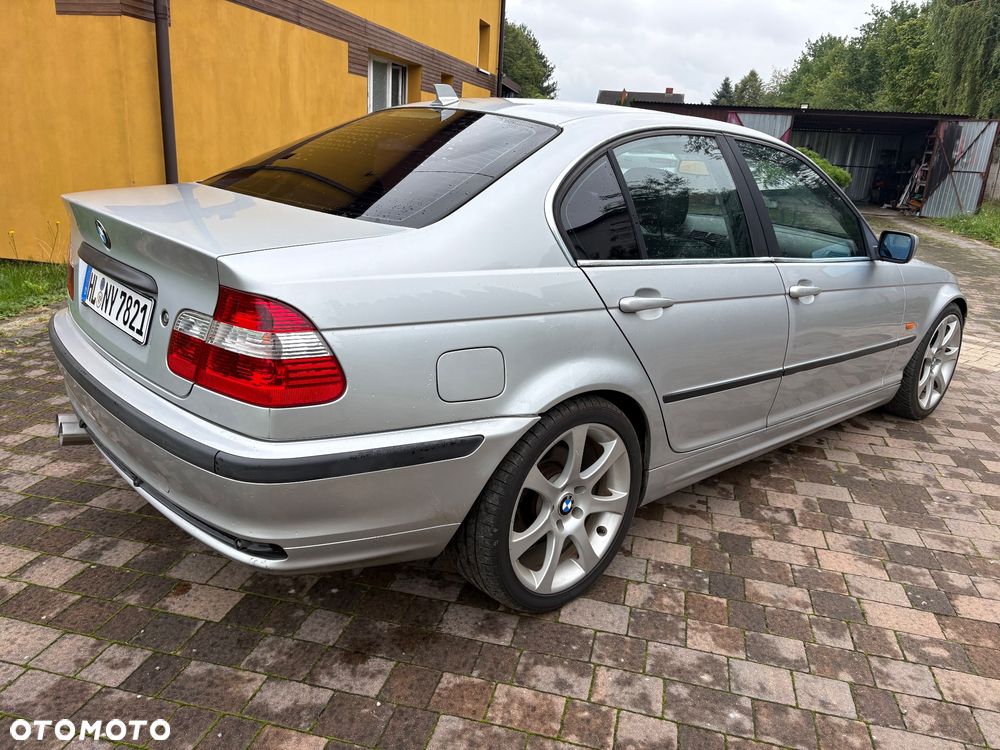BMW Seria 3 328i - 7