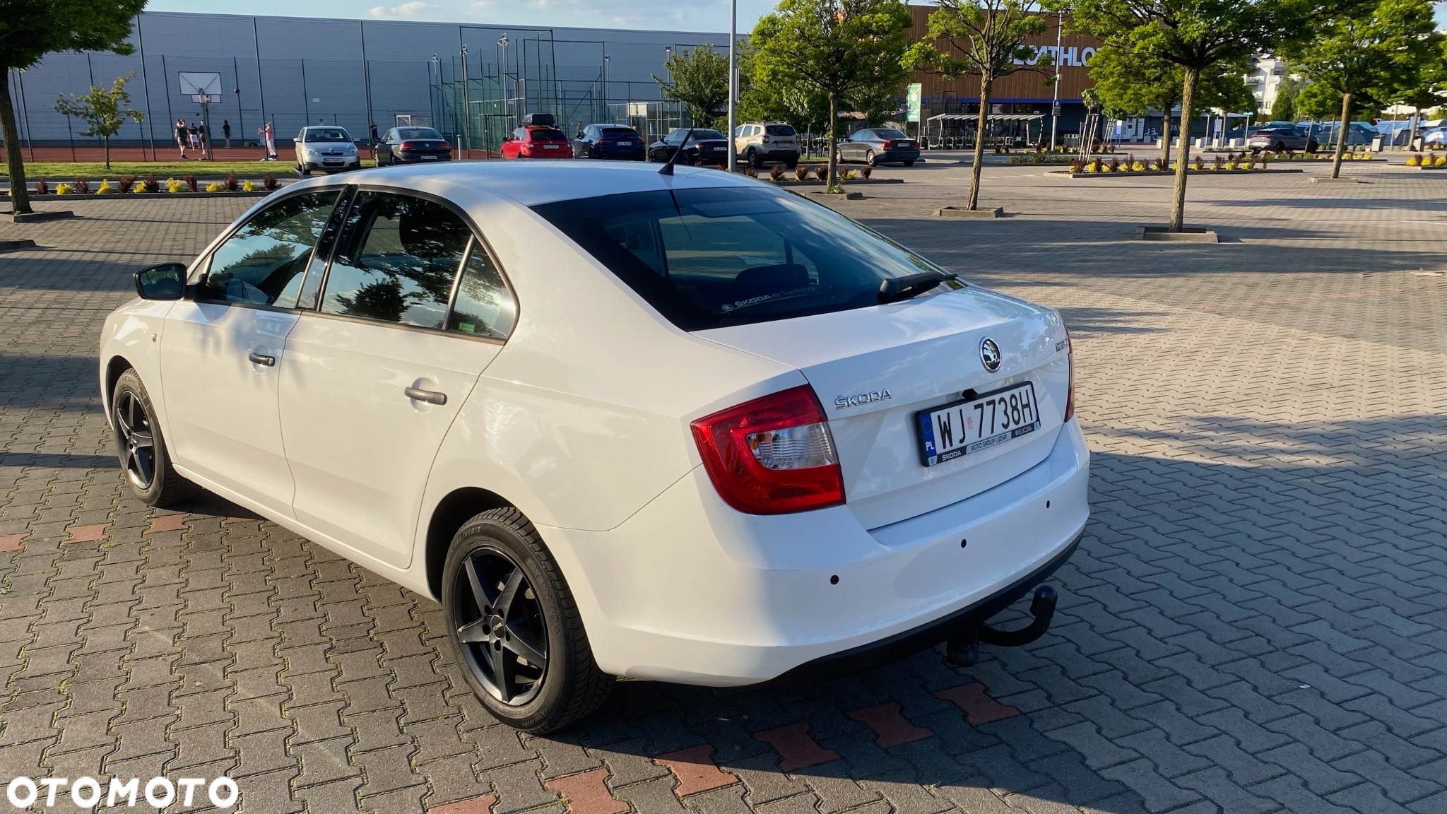 Skoda RAPID 1.2 Ambition - 4