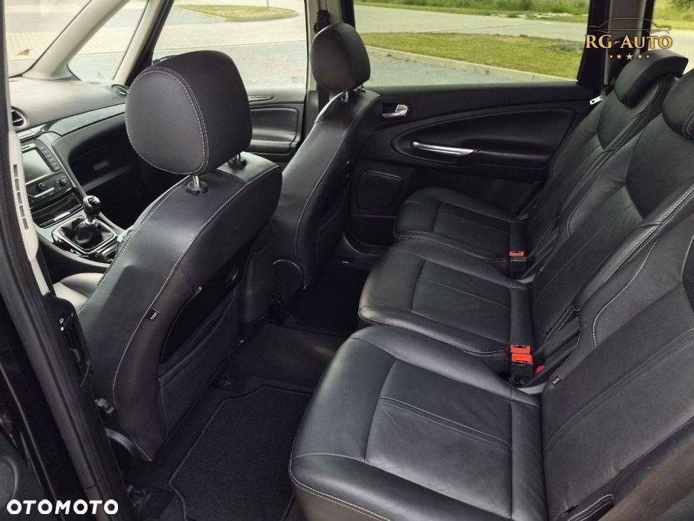 Ford Galaxy - 24