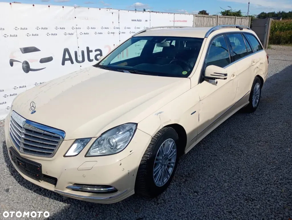 Mercedes-Benz Klasa E 200 BlueTEC 7G-TRONIC Elegance - 7