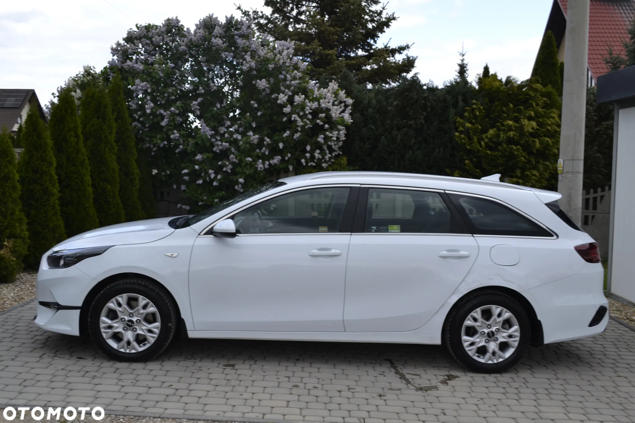 Kia Ceed 1.5 T-GDI M - 10