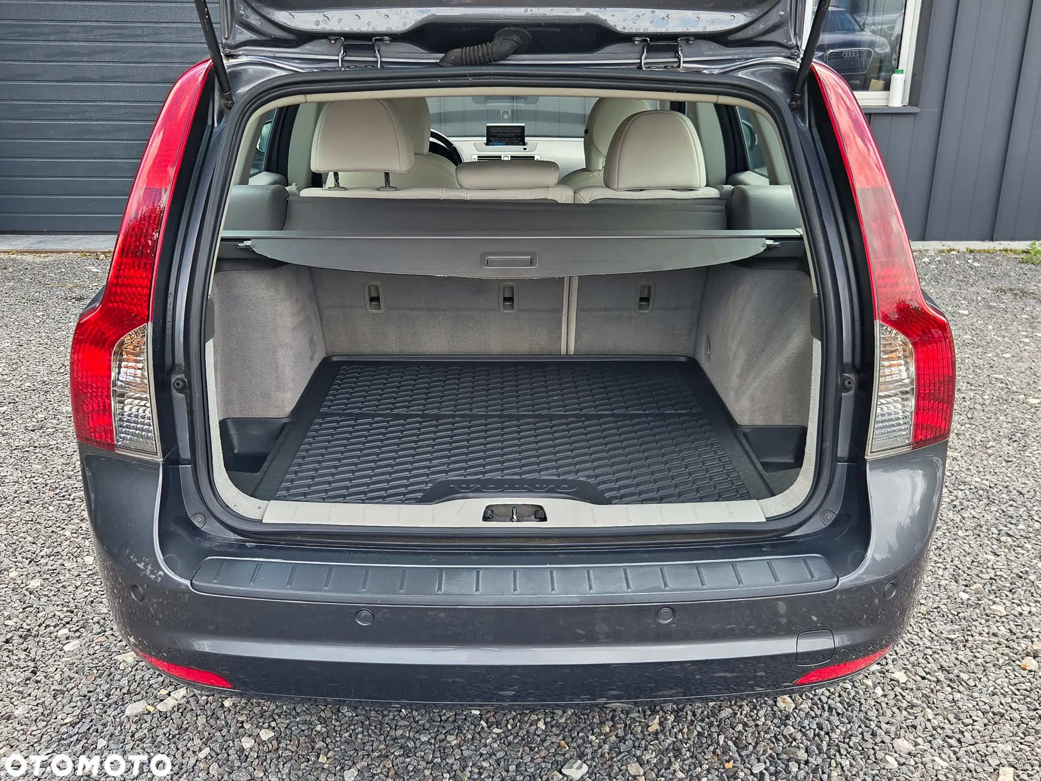 Volvo V50 D2 - 15