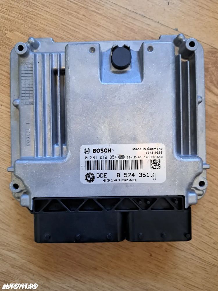 Calculator motor BMW X1 facelift ECU injection diesel BOSCH n47d20c euro5 - 1
