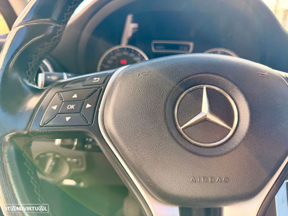 Mercedes-Benz A 180 - 21