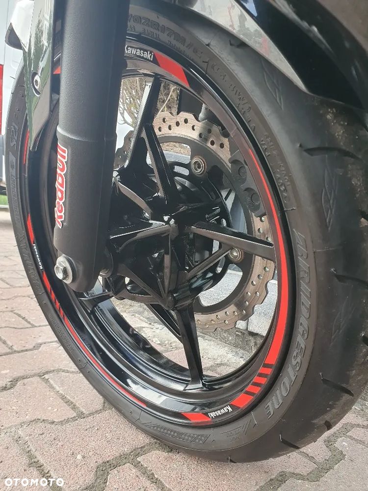 Kawasaki Ninja 400 - 37