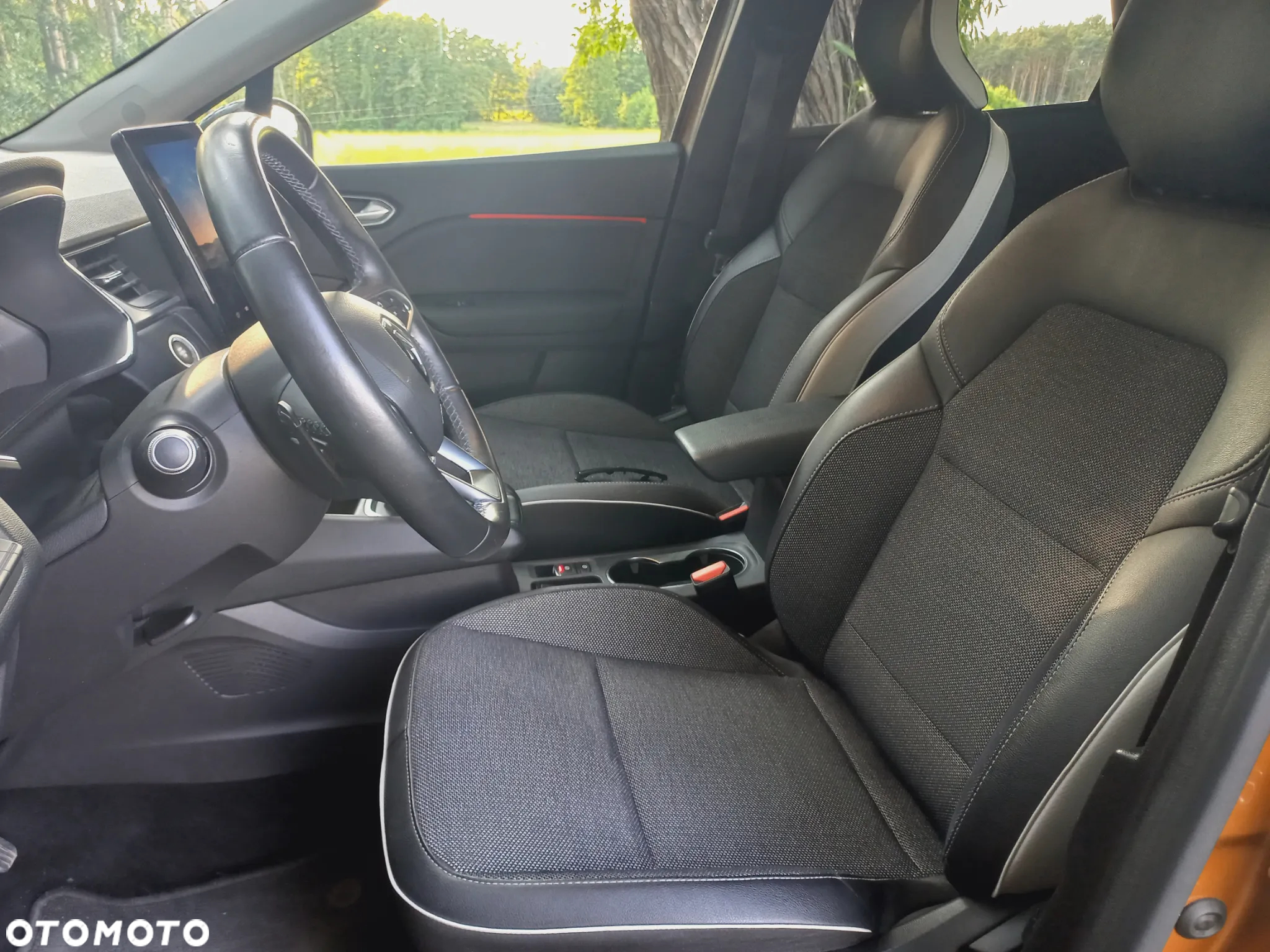Renault Captur 1.3 TCe Intens EDC - 19