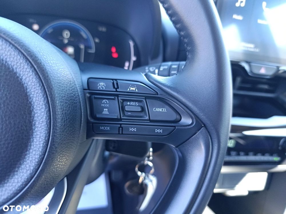 Toyota Yaris Cross Hybrid 1.5 Comfort - 28