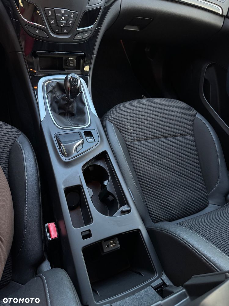 Opel Insignia 2.0 CDTI Cosmo 4x4 S&S - 13