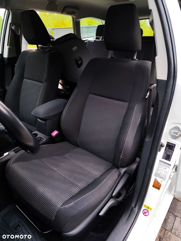 Toyota Auris - 32