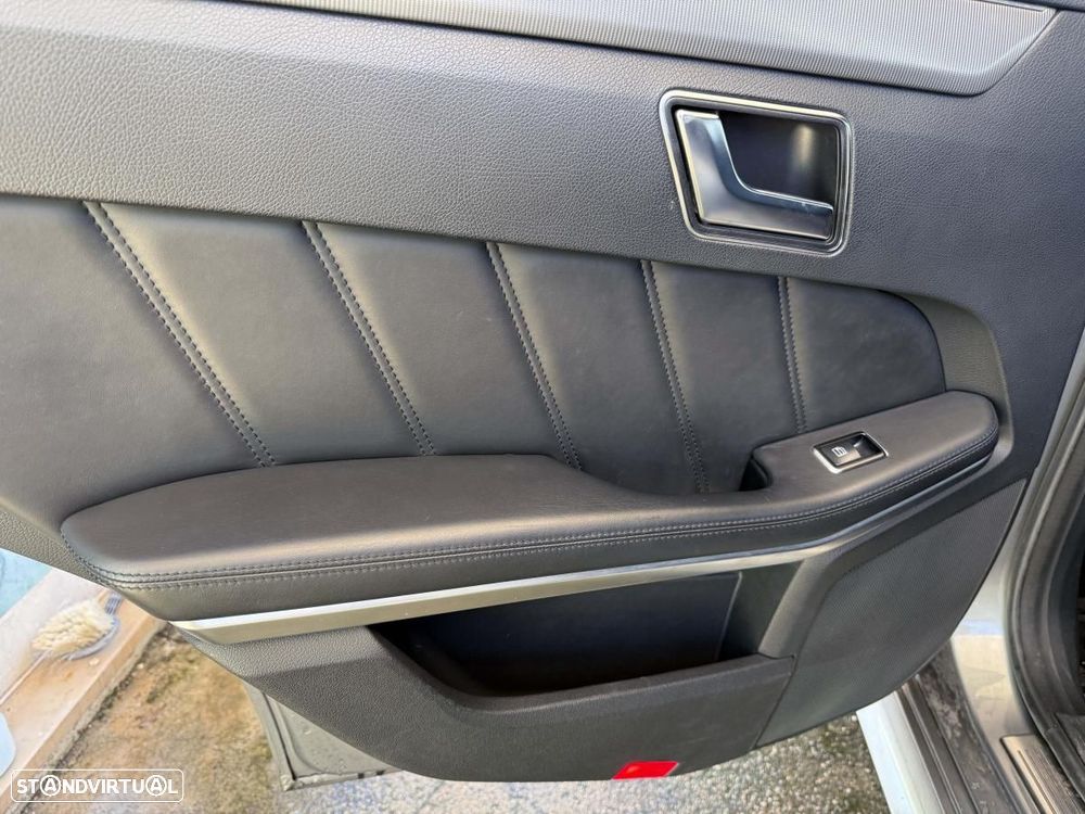 Mercedes-Benz E 300 Bluetec Hybrid Avantgarde - 11