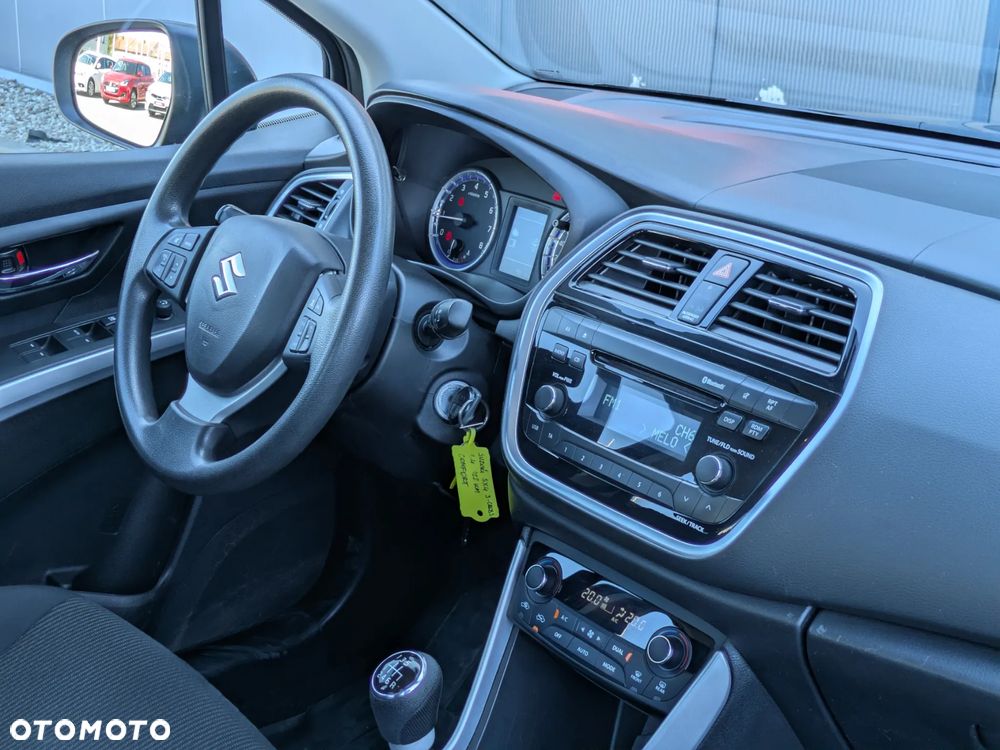 Suzuki SX4 - 22