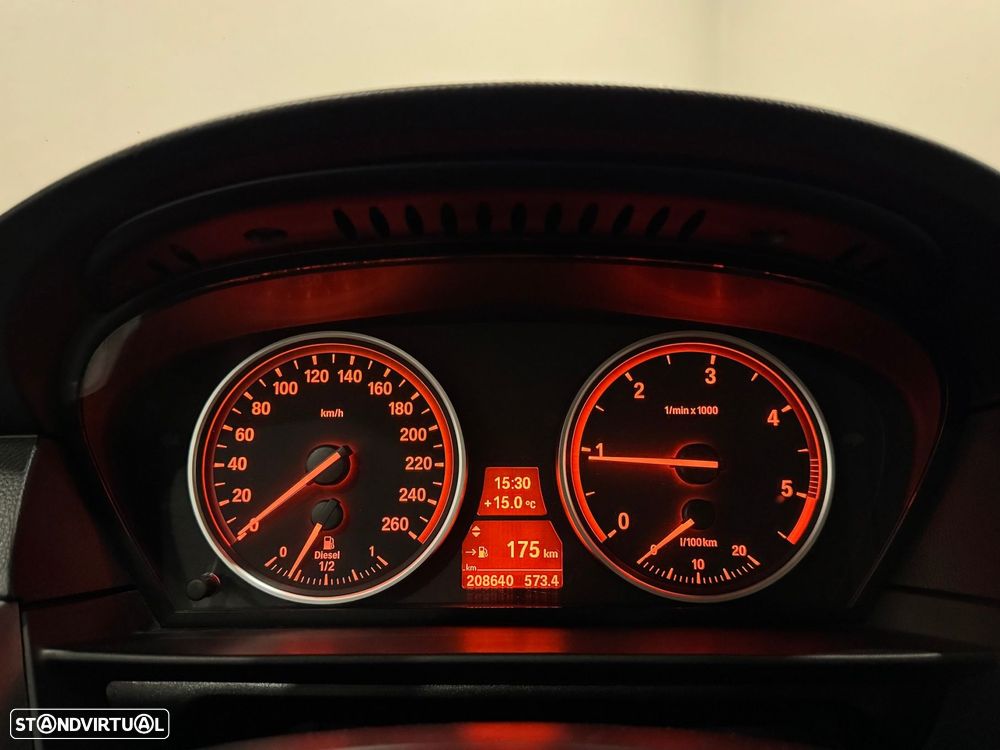 BMW 520 d Touring Sport - 38