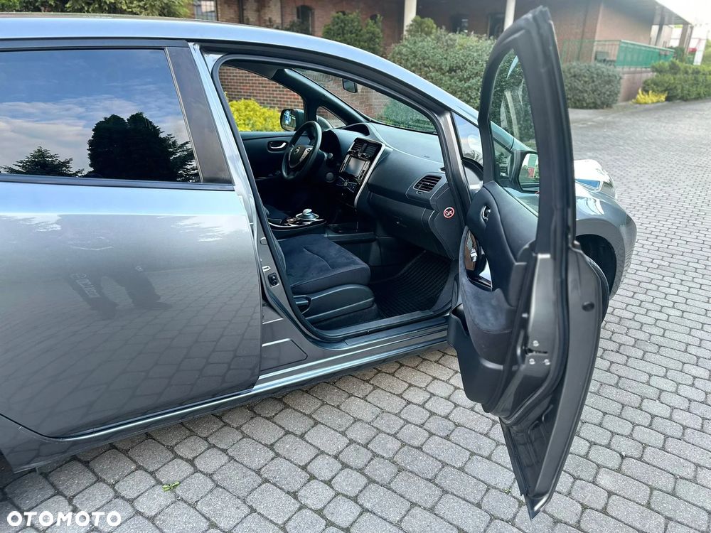 Nissan Leaf 24kWh Acenta - 17