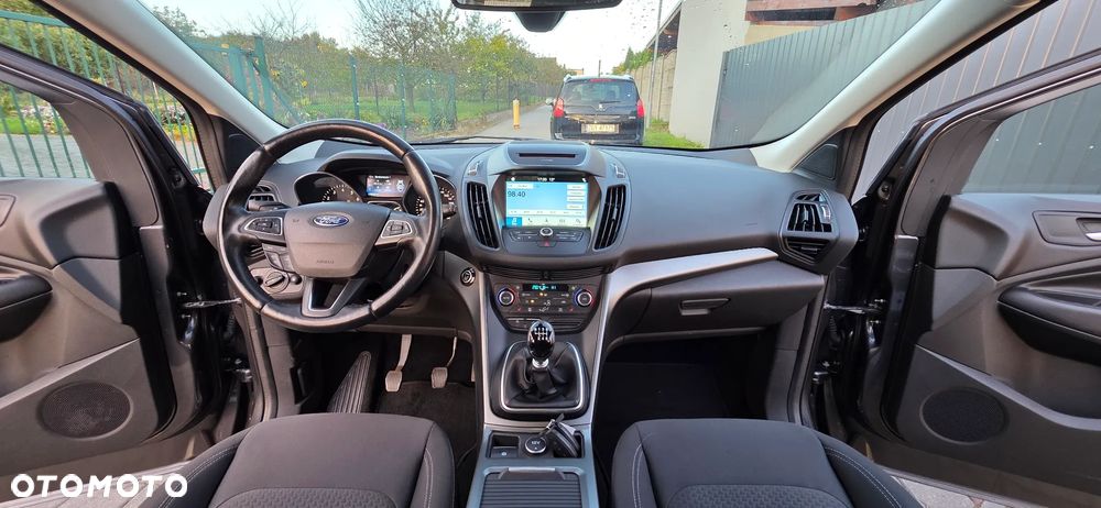 Ford Kuga - 22
