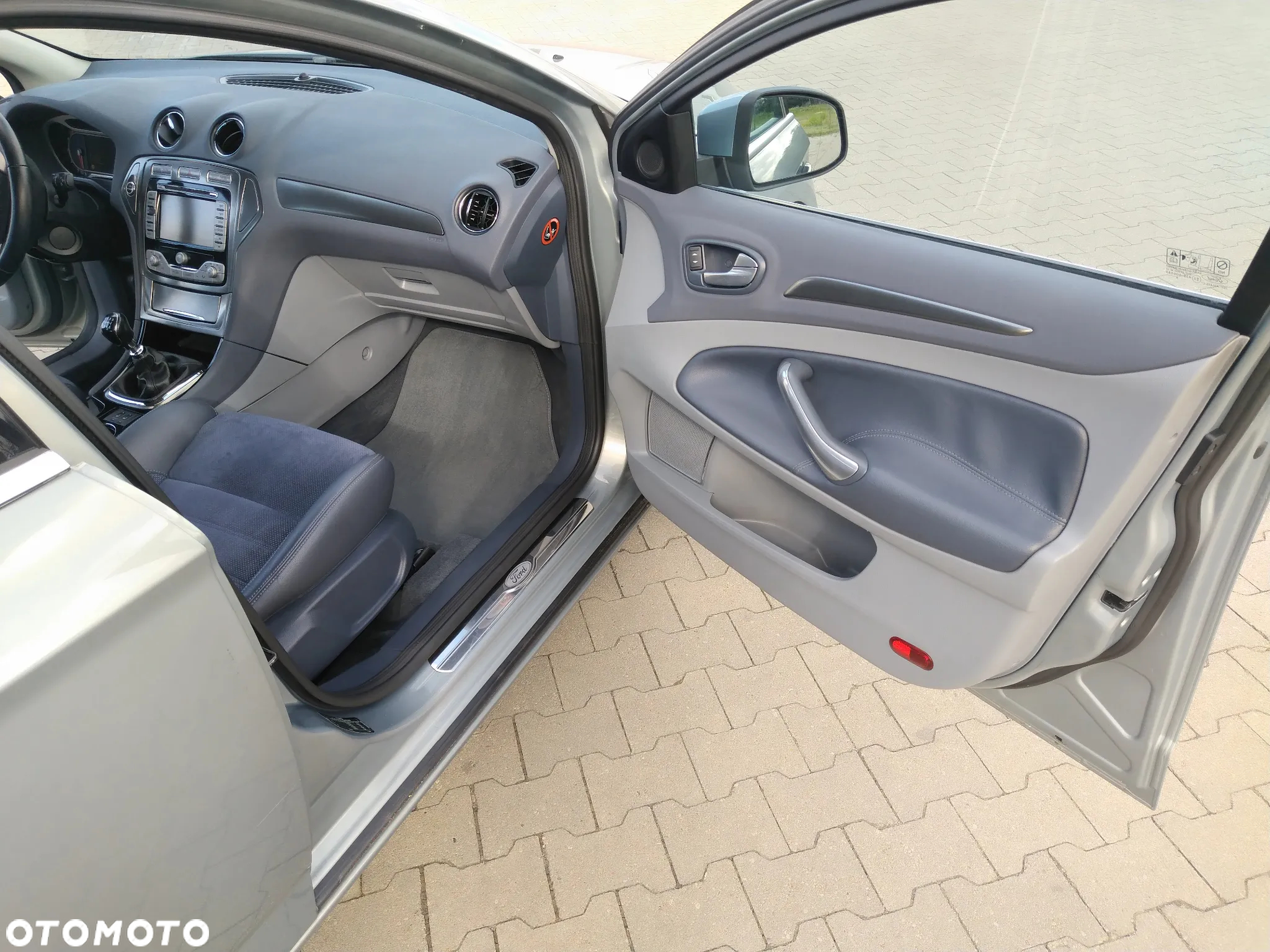 Ford Mondeo 1.8 TDCi Titanium - 9