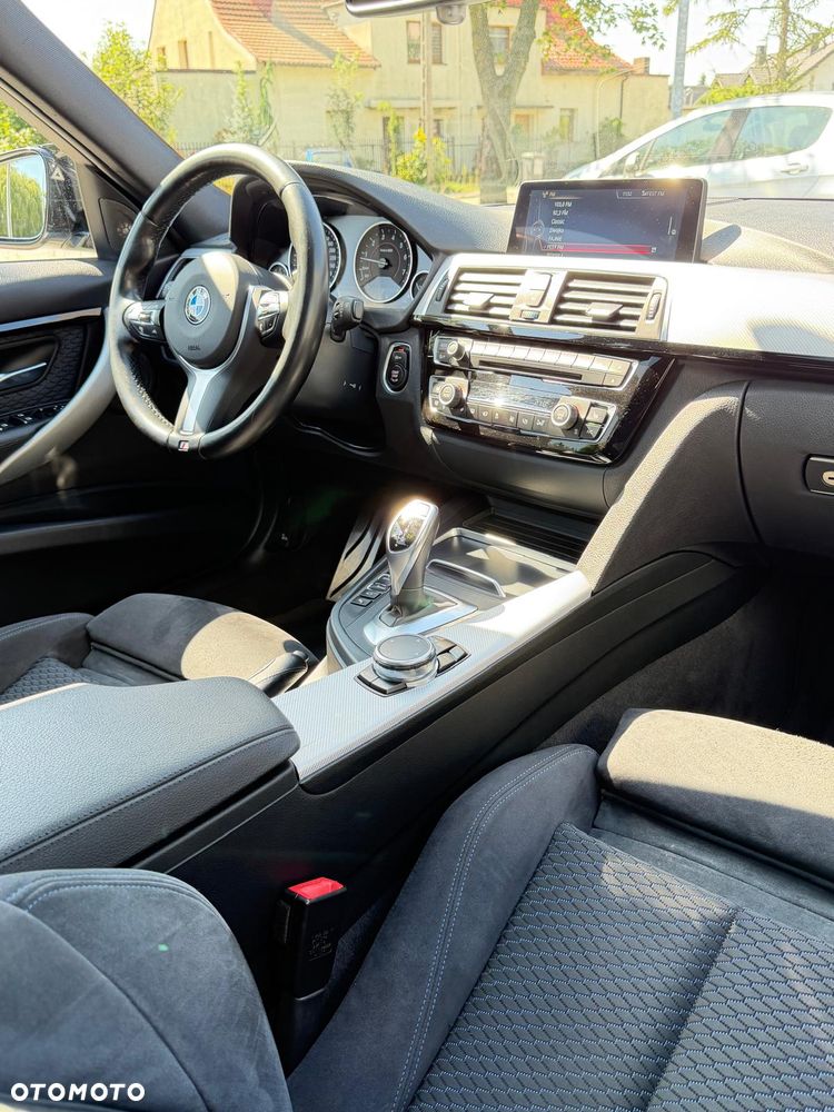 BMW Seria 3 330i xDrive Edition M Sport Shadow - 20