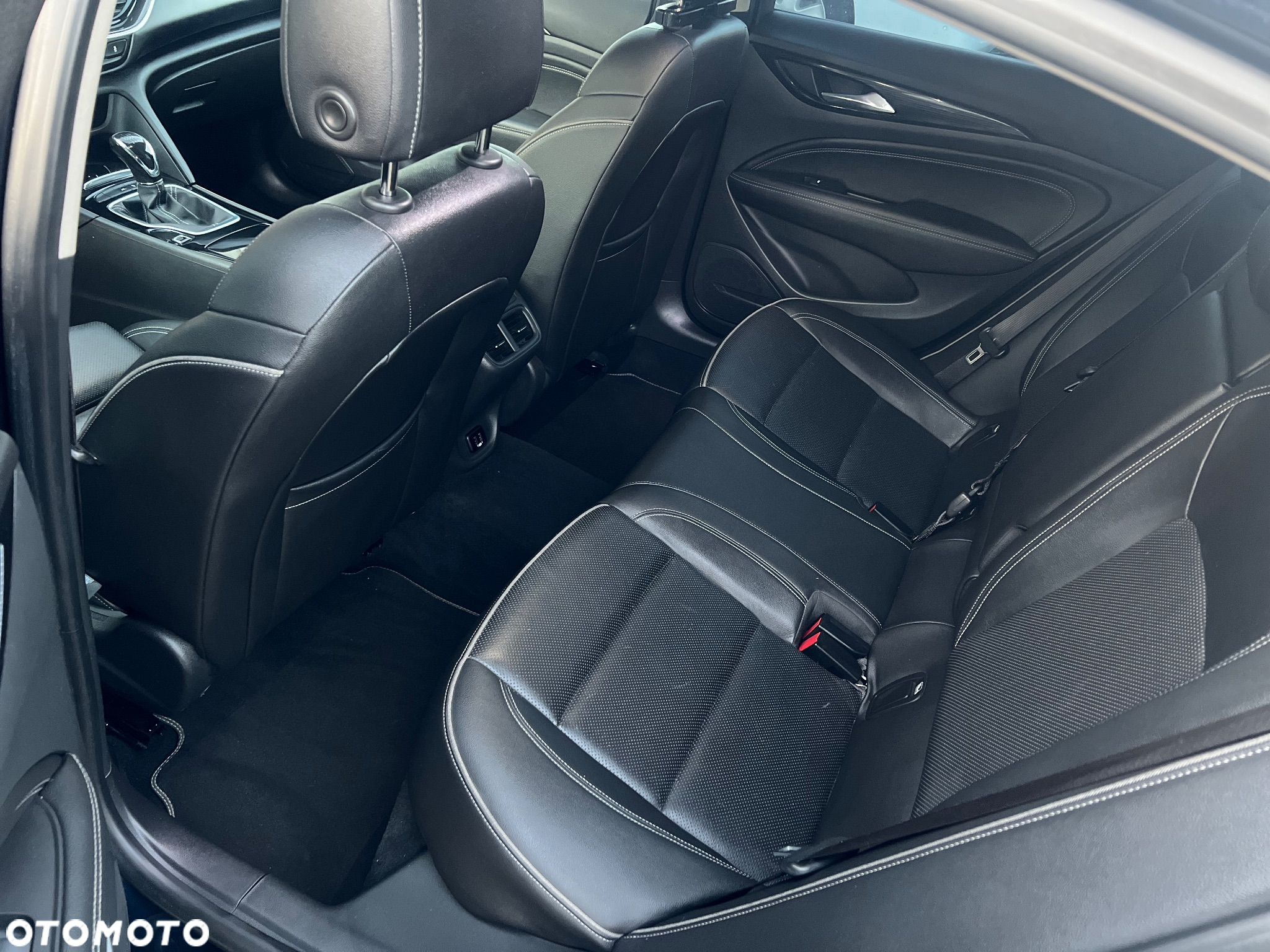 Opel Insignia CT 2.0 CDTI Exclusive S&S - 10