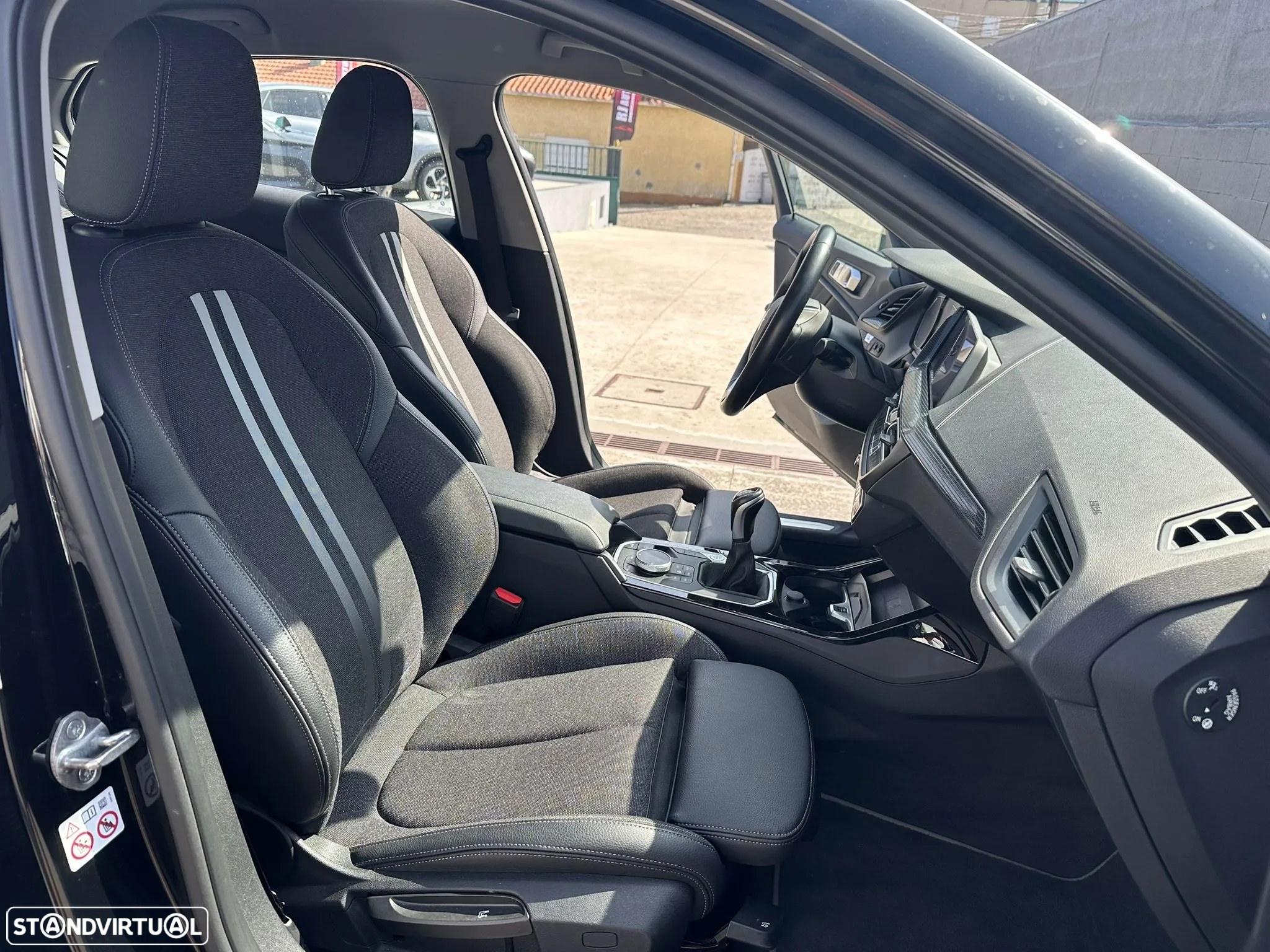 BMW 116 d Pack M - 16