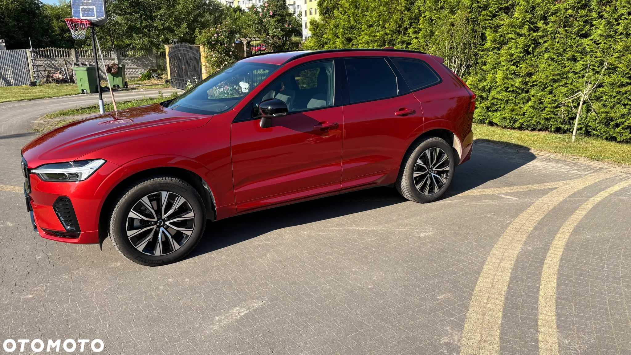 Volvo XC 60 B4 B Plus Dark - 4